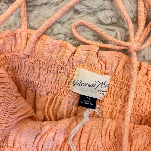 Universal Thread Peach Sleeveless Top - Picture 2 of 3